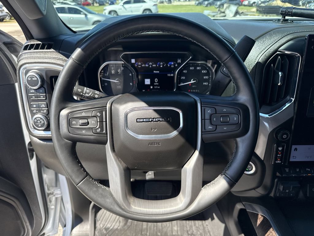 Used 2023 GMC Sierra 2500 Denali w/ Denali Ultimate Package image 14
