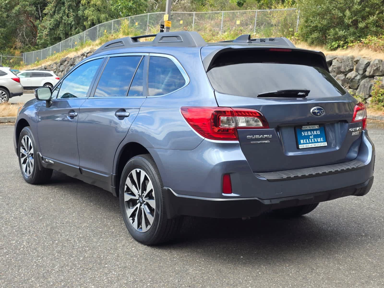 Used 2016 Subaru Outback 2.5i Limited w/ Popular Package #4 AWD/4WD image 4