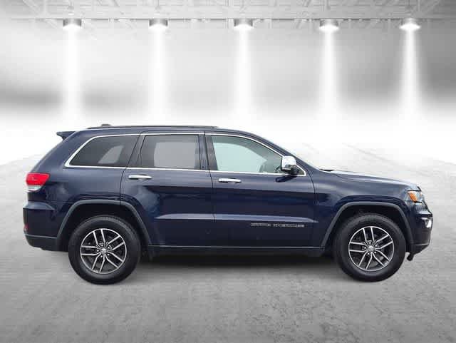 Used 2017 Jeep Grand Cherokee Limited AWD/4WD image 9