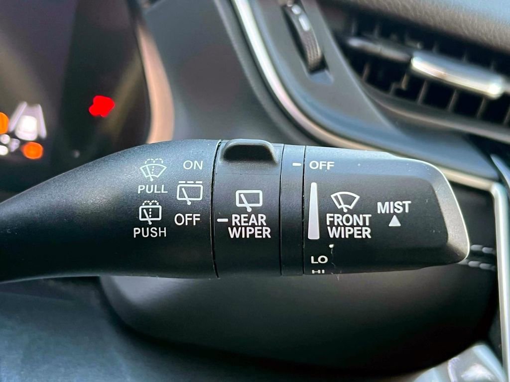 Certified 2023 Jeep Grand Cherokee L Laredo image 24