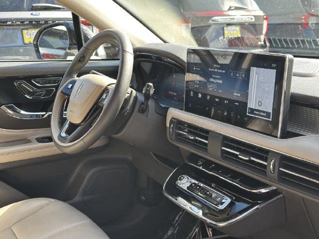 Certified 2023 Lincoln Corsair AWD w/ Equipment Group 101A image 33