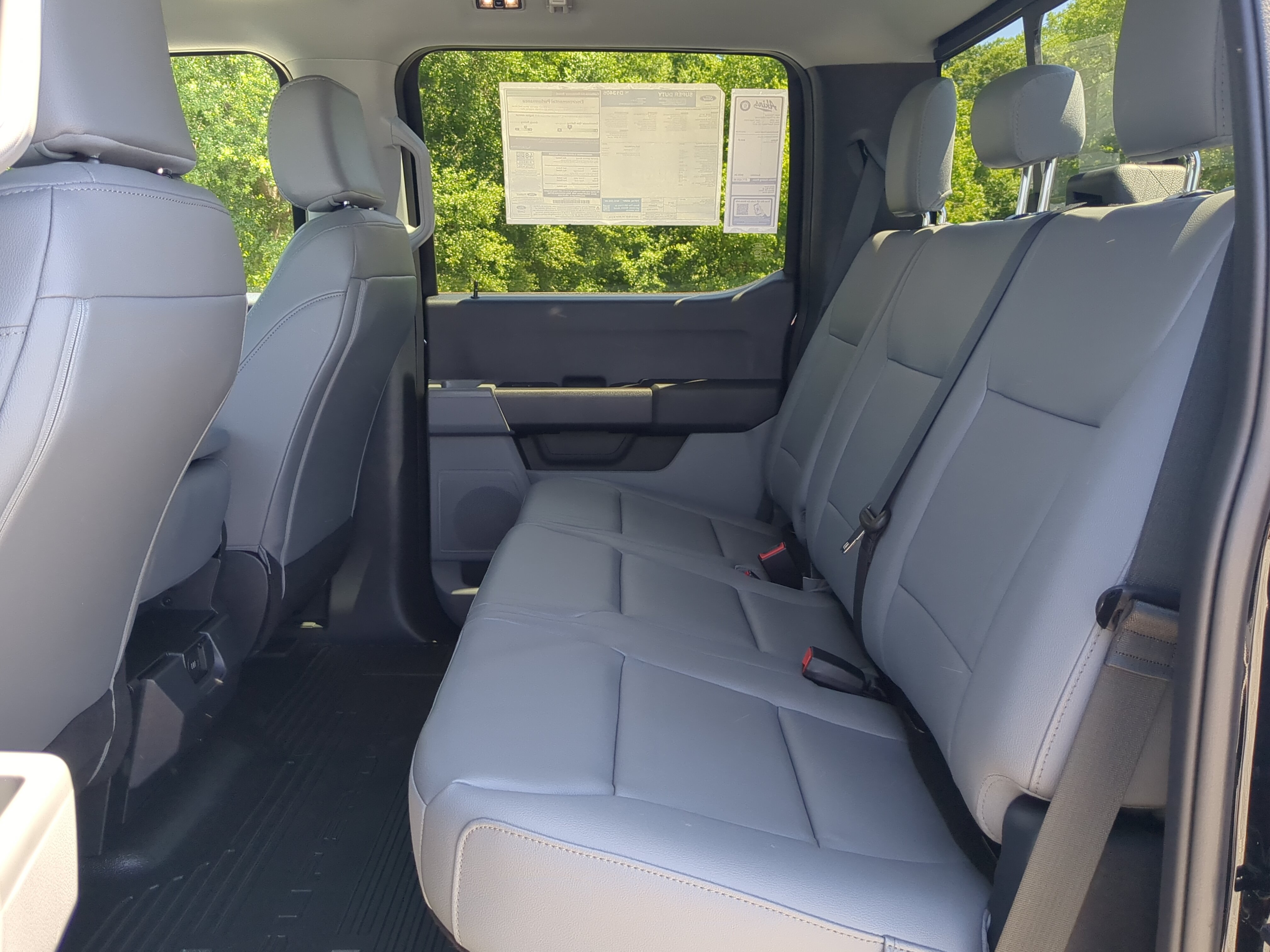 New 2026 Ford F250 XL w/ FX4 Off-Road Package AWD/4WD image 12