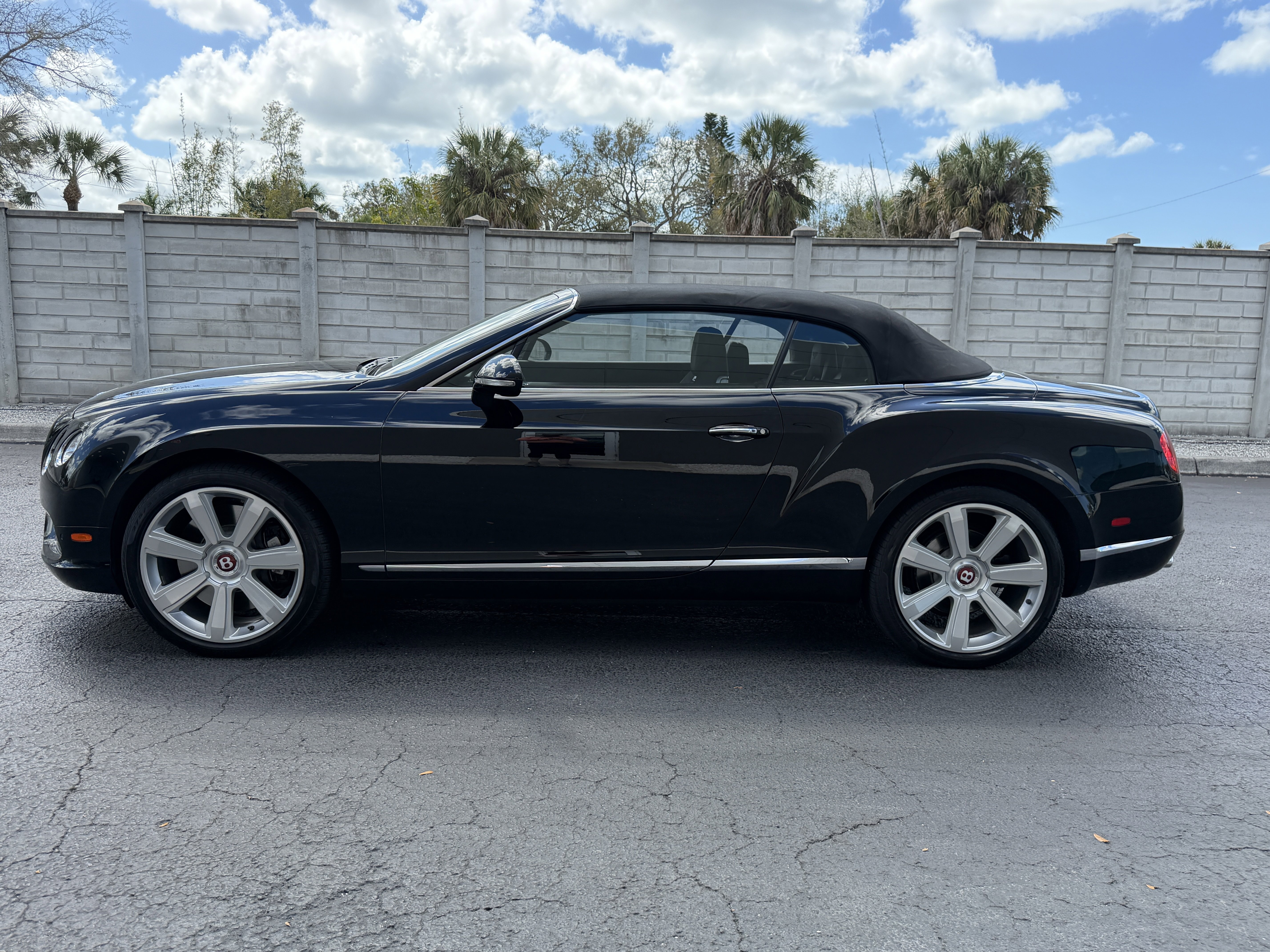 Used 2013 Bentley Continental GT image 2