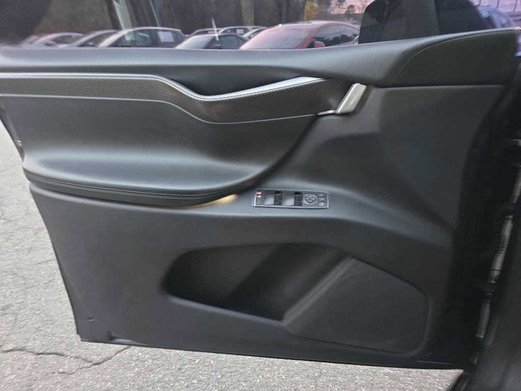 Used 2016 Tesla Model X Performance image 12