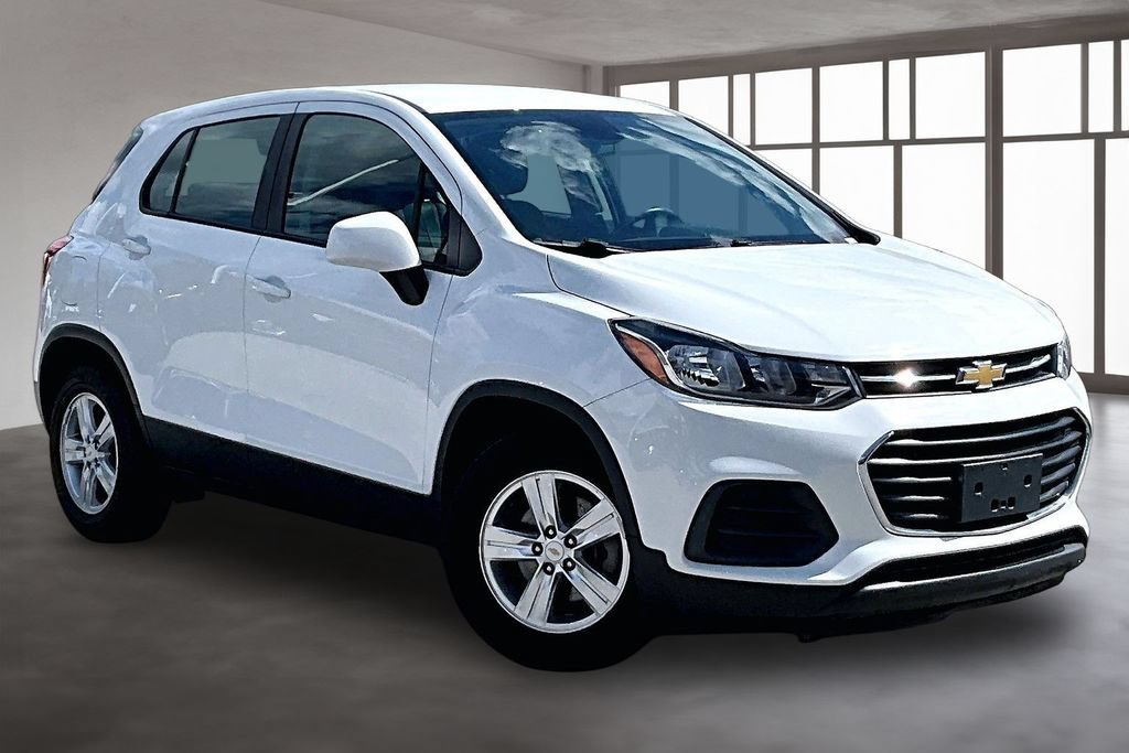 Used 2020 Chevrolet Trax LS FWD image 13