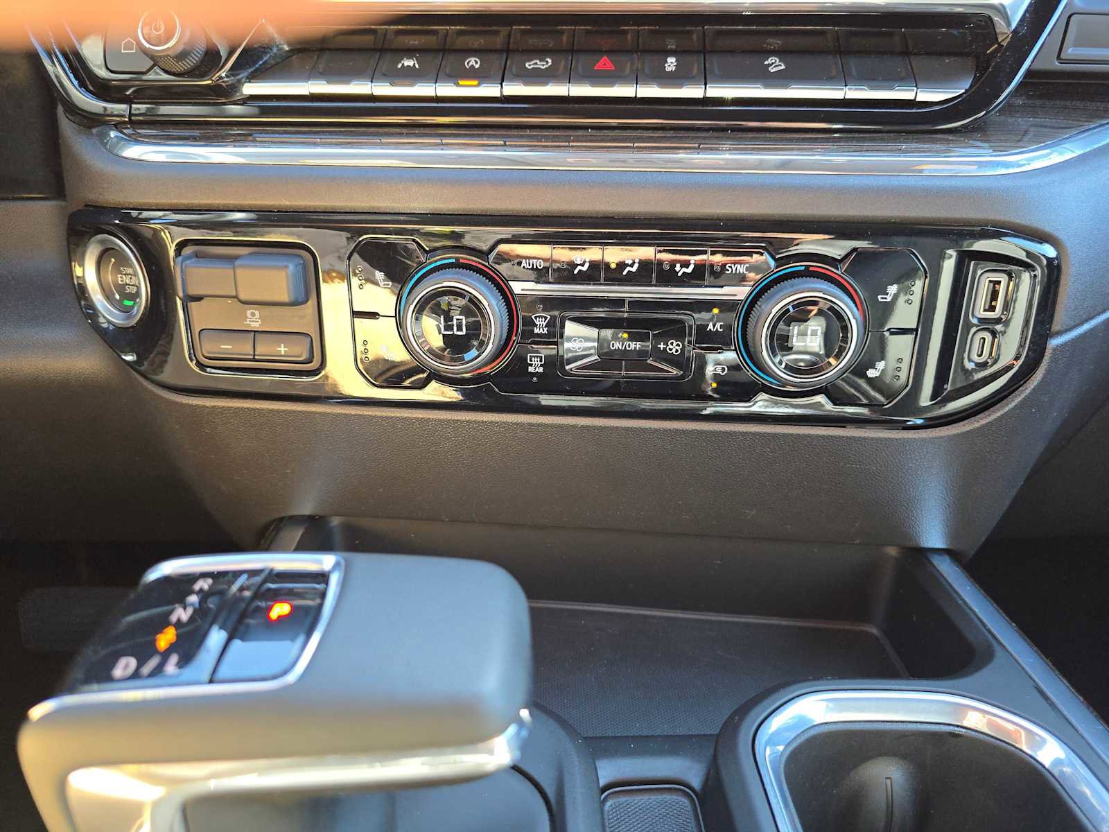 Used 2024 Chevrolet Silverado 1500 LT Trail Boss w/ Convenience Package II image 28