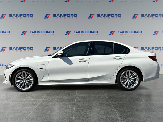 Used 2023 BMW 330e xDrive w/ Premium Package image 2