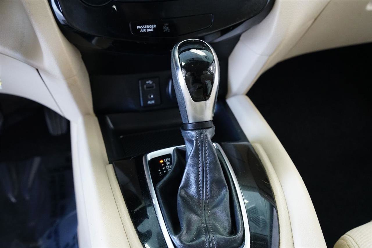 Used 2017 Nissan Rogue S w/ Appearance Package image 20