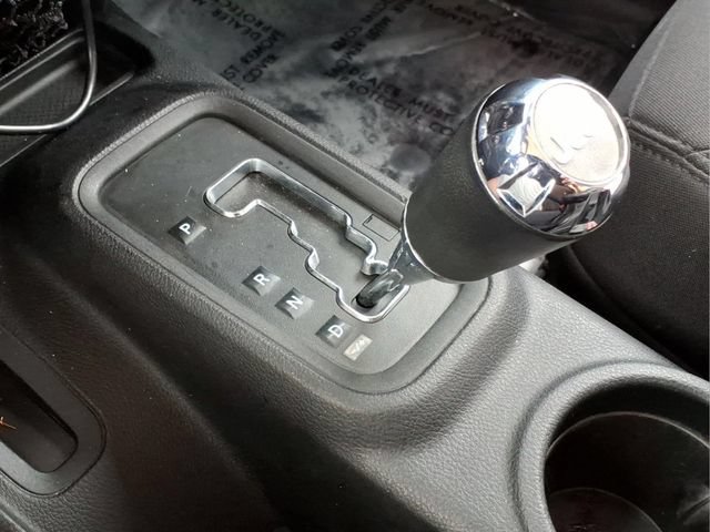 Used 2014 Jeep Wrangler Sport AWD/4WD image 19