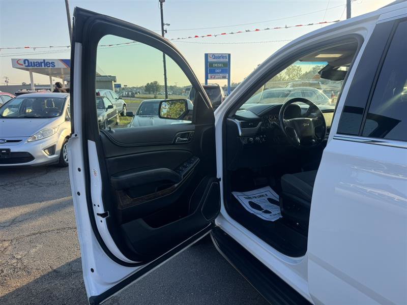 Used 2019 Chevrolet Tahoe LS w/ Max Trailering Package AWD/4WD image 22