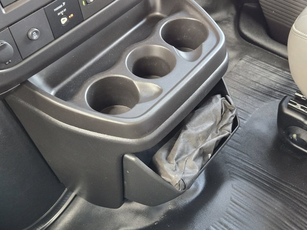 Used 2024 Chevrolet Express 3500 w/ Power Convenience Package RWD image 18