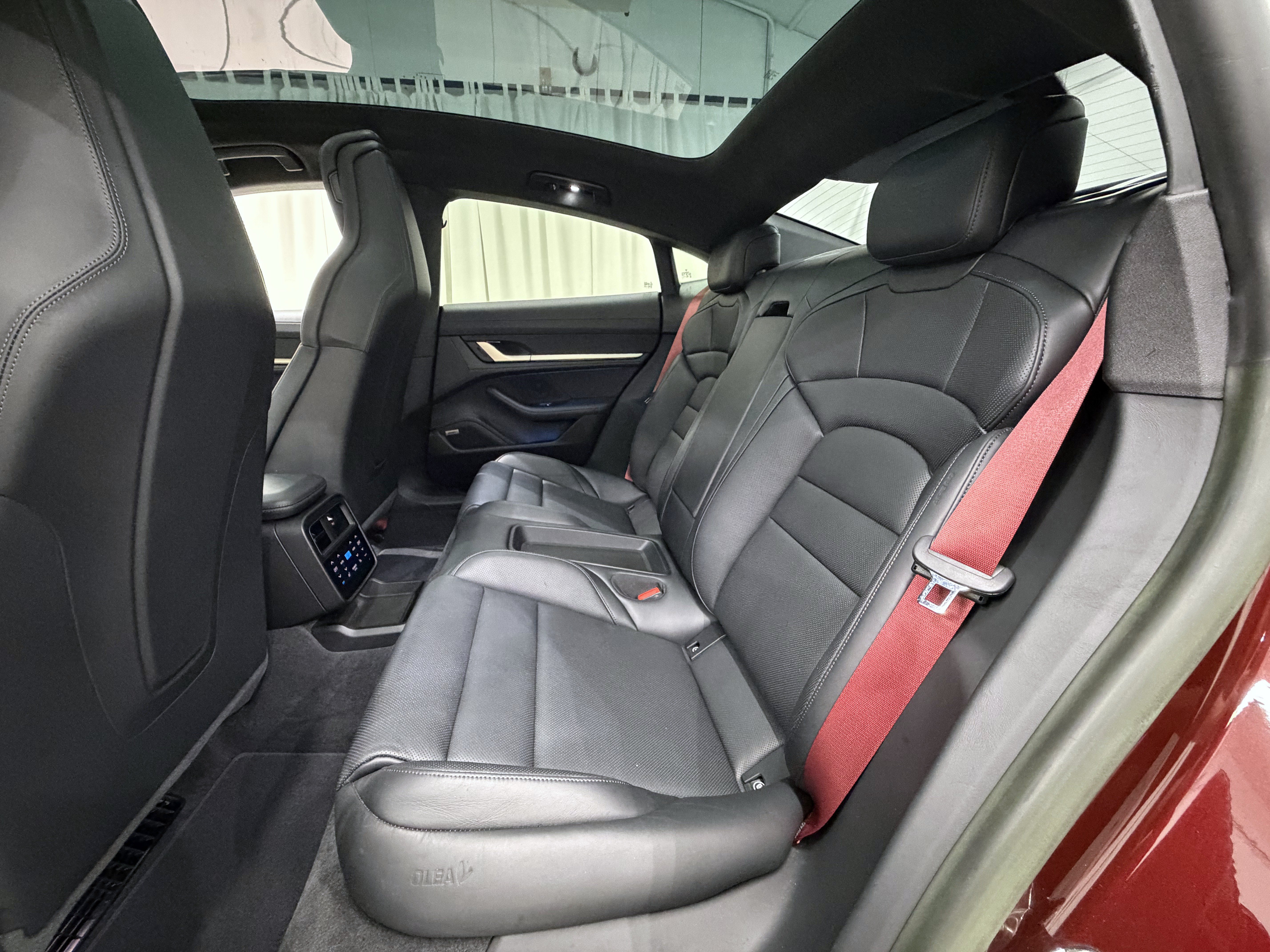 Certified 2022 Porsche Taycan Turbo AWD/4WD image 21