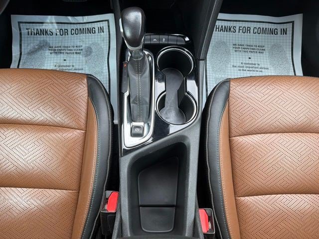 Used 2021 Buick Encore GX Essence w/ Experience Buick Package FWD image 24