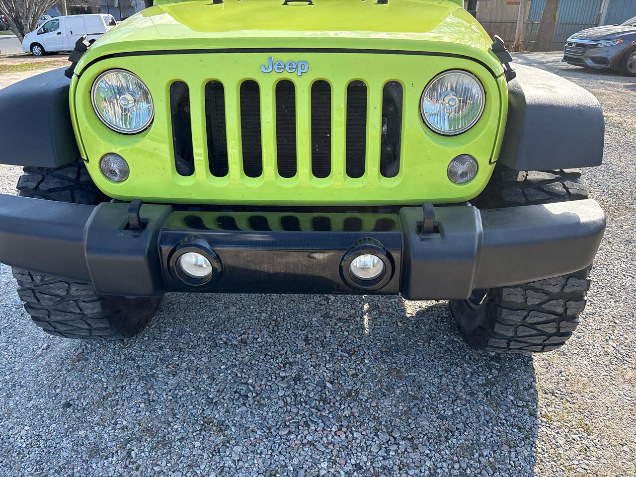 Used 2016 Jeep Wrangler Unlimited Rubicon w/ Max Tow Package image 16