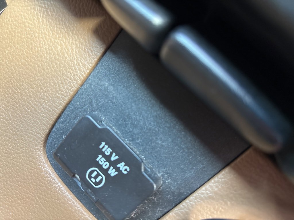 Used 2013 Jeep Wrangler Unlimited Sahara w/ Connectivity Group image 18