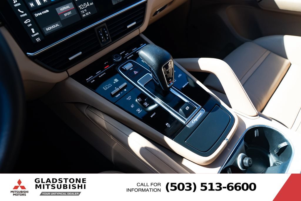 Used 2021 Porsche Cayenne AWD/4WD image 16