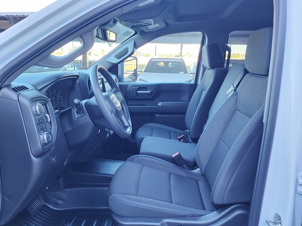 New 2026 GMC Sierra 2500 Pro w/ Convenience Package image 18