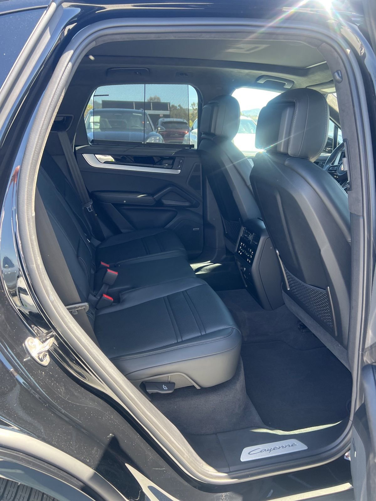 Used 2024 Porsche Cayenne Turbo image 48