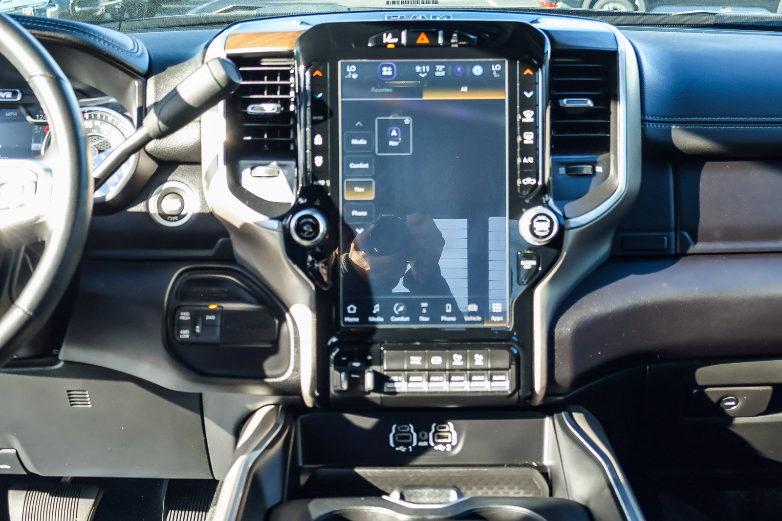 Used 2024 RAM 3500 Laramie w/ Safety Group image 9