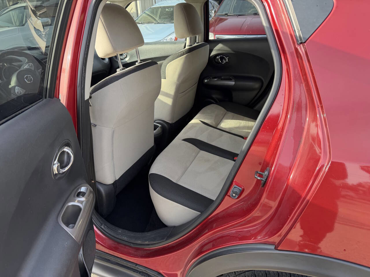Used 2014 Nissan Juke SV w/ Navigation Package image 18