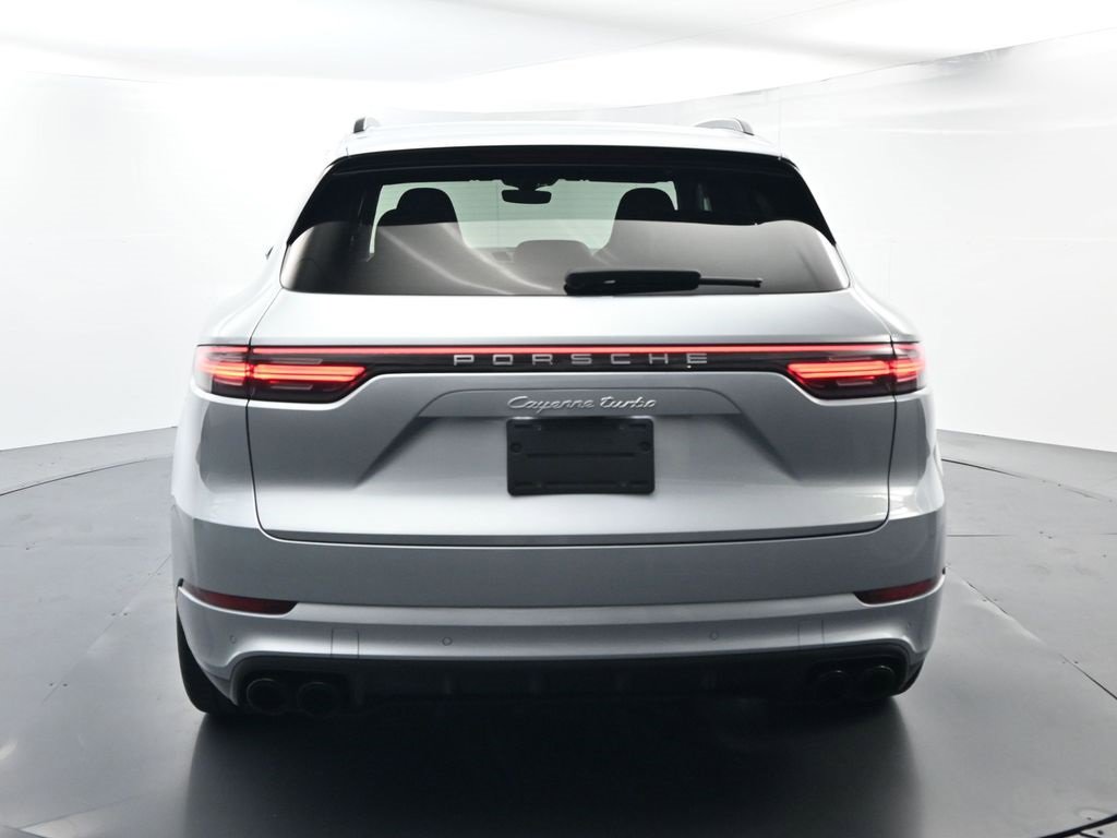Used 2022 Porsche Cayenne Turbo image 13