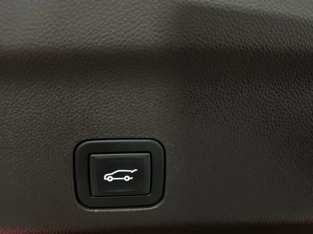 Used 2024 Chevrolet Tahoe Z71 w/ Z71 Off-Road Package AWD/4WD image 67