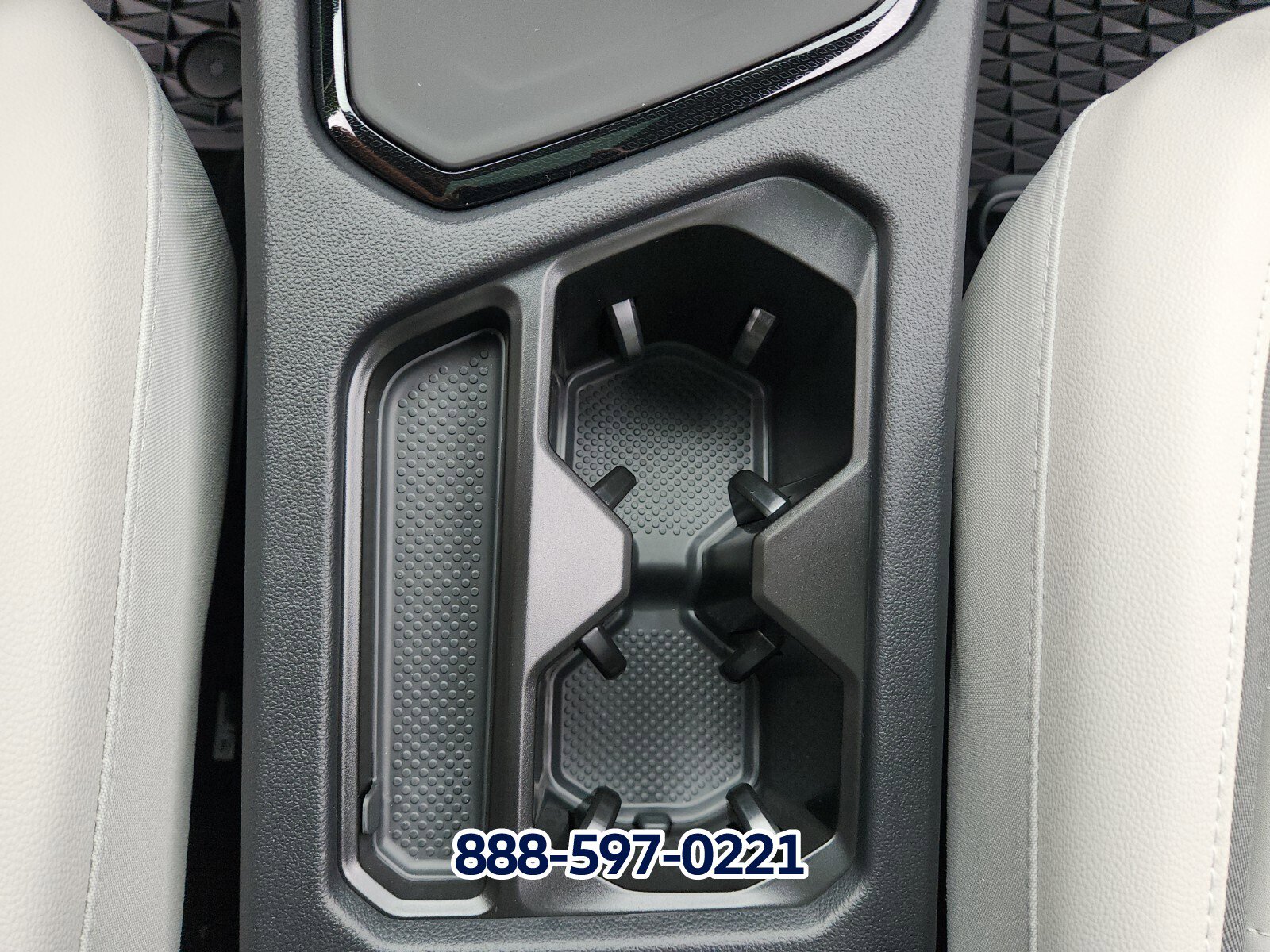 New 2025 Volkswagen Taos SE image 18