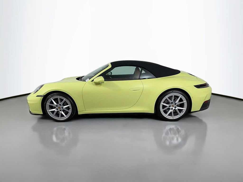 Used 2025 Porsche 911 Carrera image 8