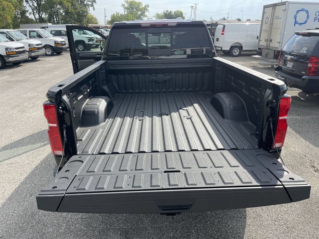 New 2026 Chevrolet Silverado 2500 ZR2 AWD/4WD image 23