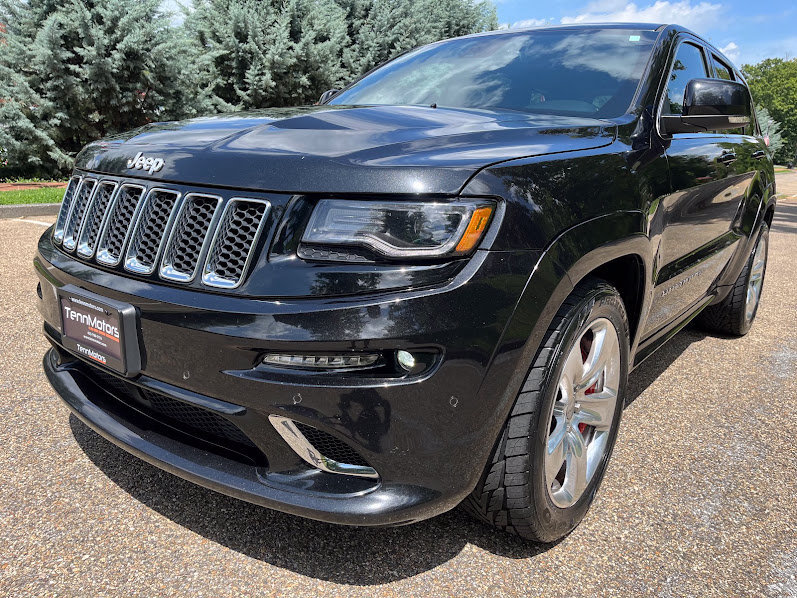 Used 2015 Jeep Grand Cherokee SRT AWD/4WD image 33
