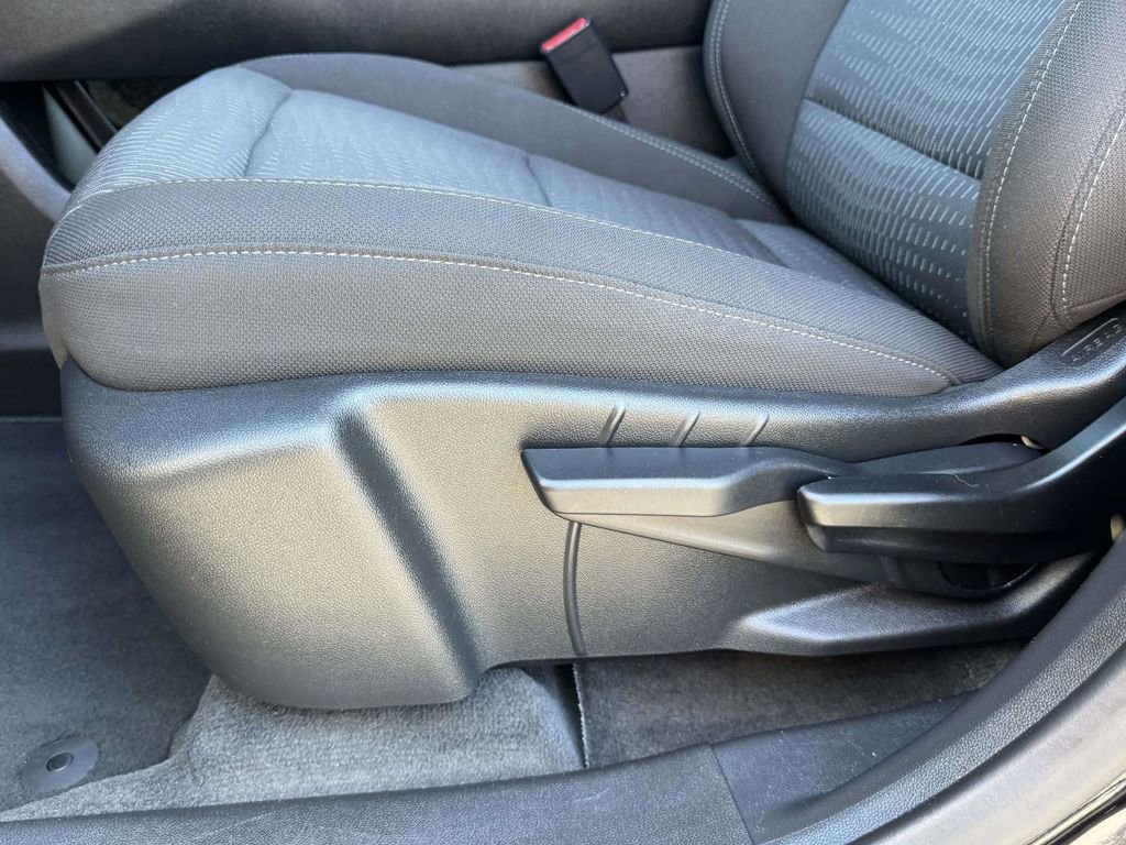 Used 2026 Chevrolet Equinox LT FWD image 20