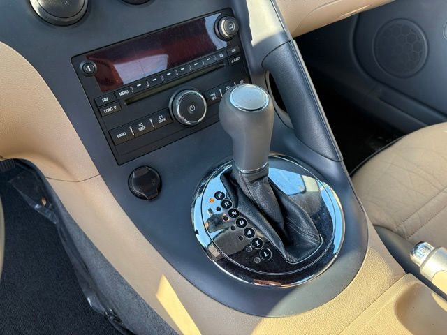 Used 2007 Pontiac Solstice Convertible w/ Premium Package RWD image 18