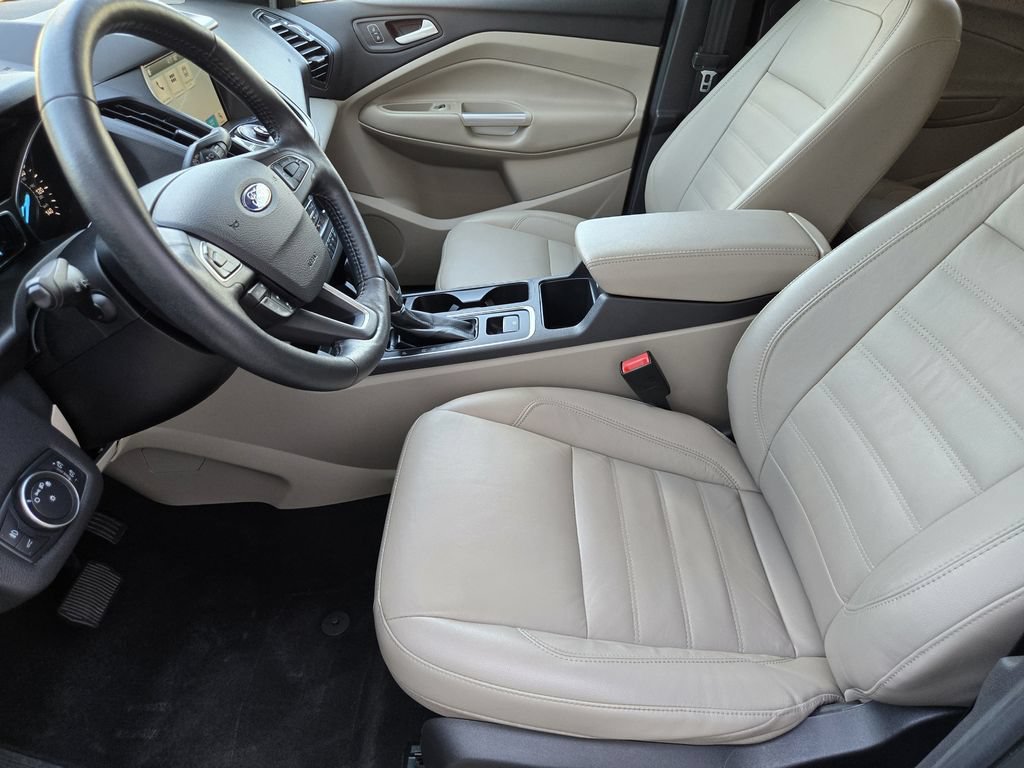 Used 2019 Ford Escape Titanium FWD image 9