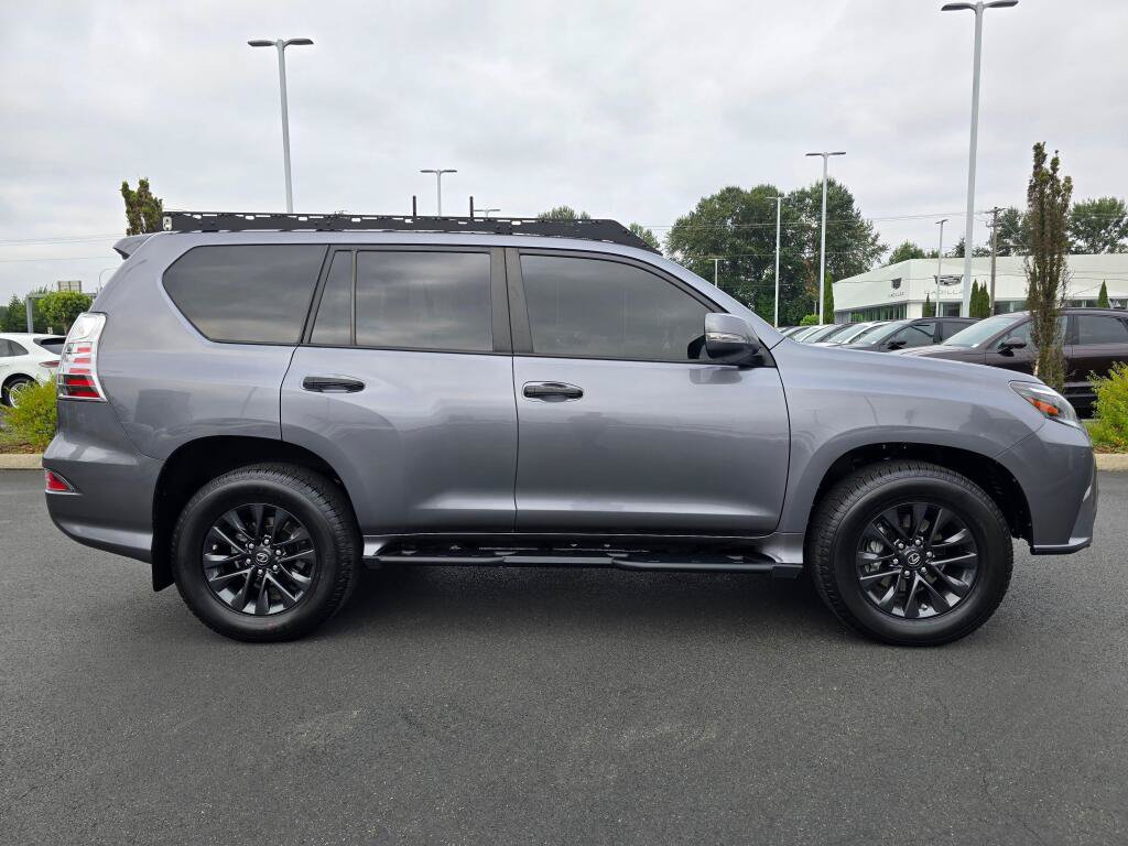 Used 2023 Lexus GX 460 Premium w/ Premium Package AWD/4WD image 7