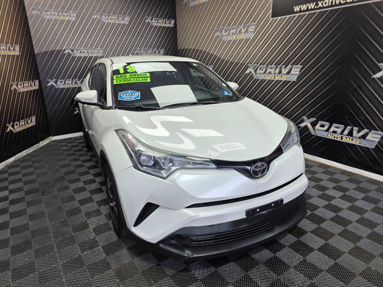 Used 2018 Toyota C-HR XLE FWD image 5