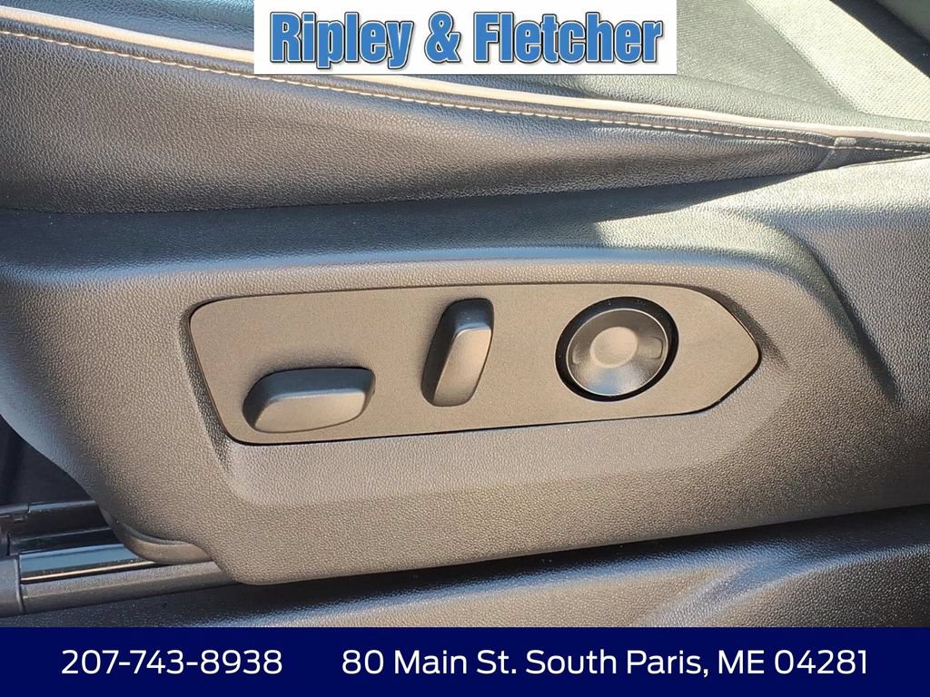 Used 2022 GMC Yukon SLT w/ Max Trailering Package AWD/4WD image 12