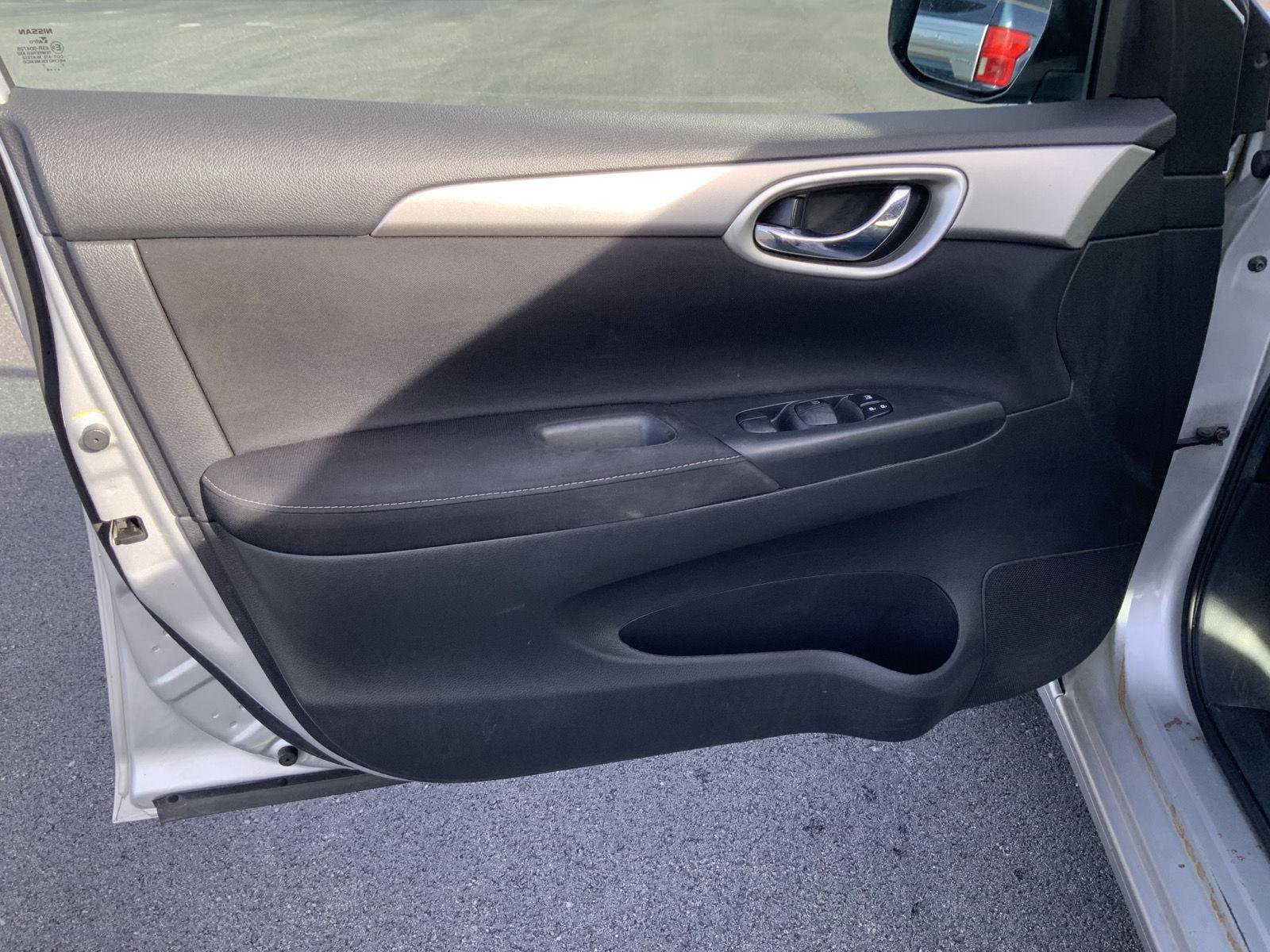 Used 2014 Nissan Sentra SV image 18