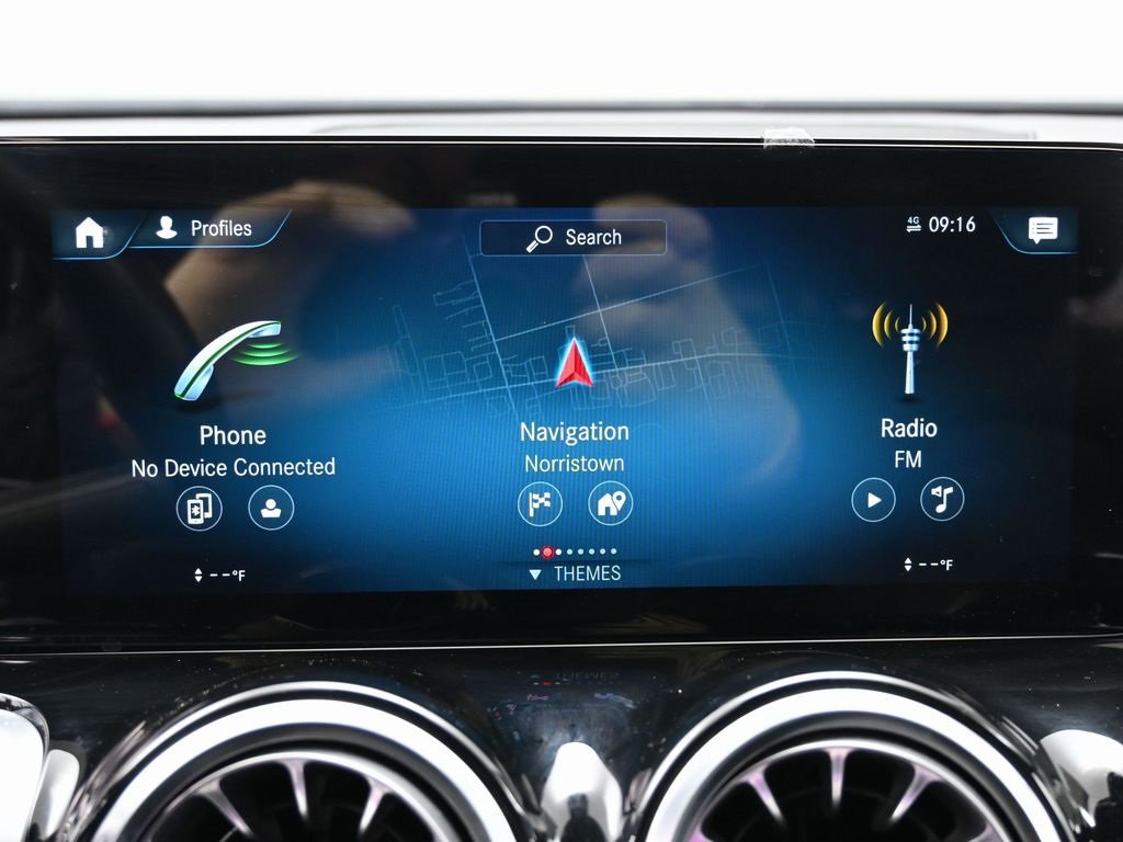 Used 2023 Mercedes-Benz EQB 250+ w/ Exclusive Package image 27