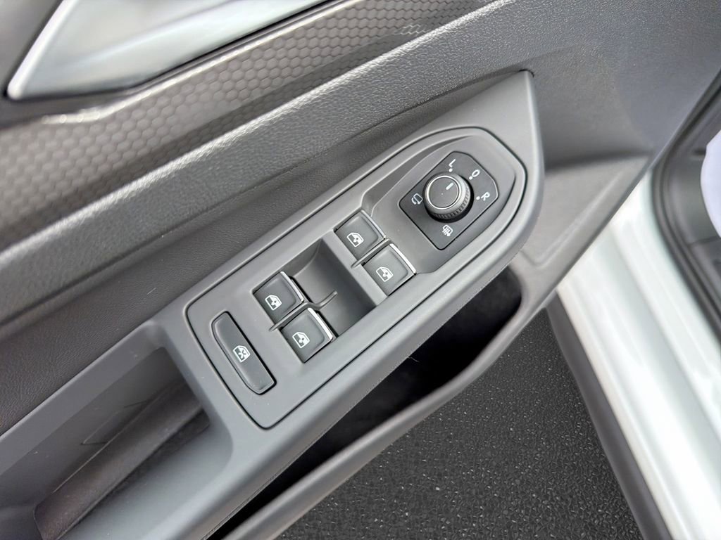 Used 2024 Volkswagen GTI Autobahn image 18