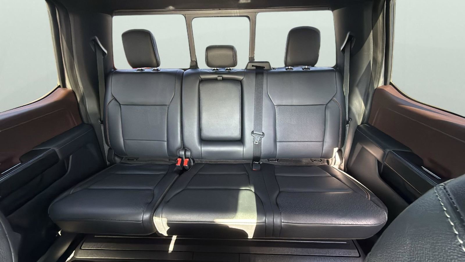 Used 2022 Ford F150 Lariat w/ Equipment Group 502A High image 29