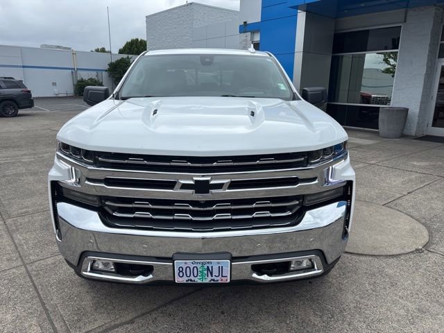 Used 2022 Chevrolet Silverado 1500 LTZ w/ LTZ Premium Package AWD/4WD image 3