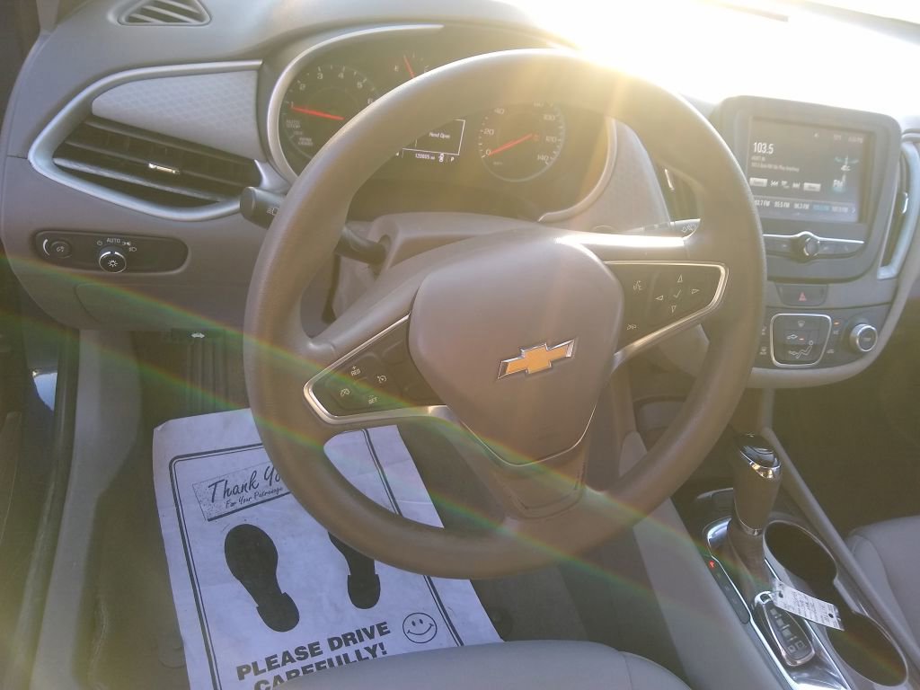 Used 2018 Chevrolet Malibu LS w/ LPO, Convenience Package 1 image 15