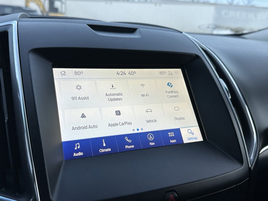 Used 2020 Ford Edge Titanium image 35