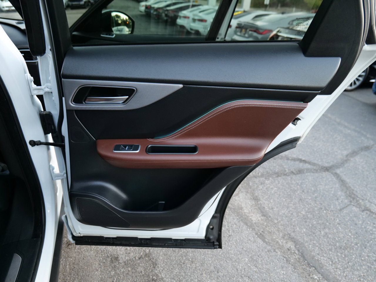 Used 2019 Jaguar F-PACE S image 40