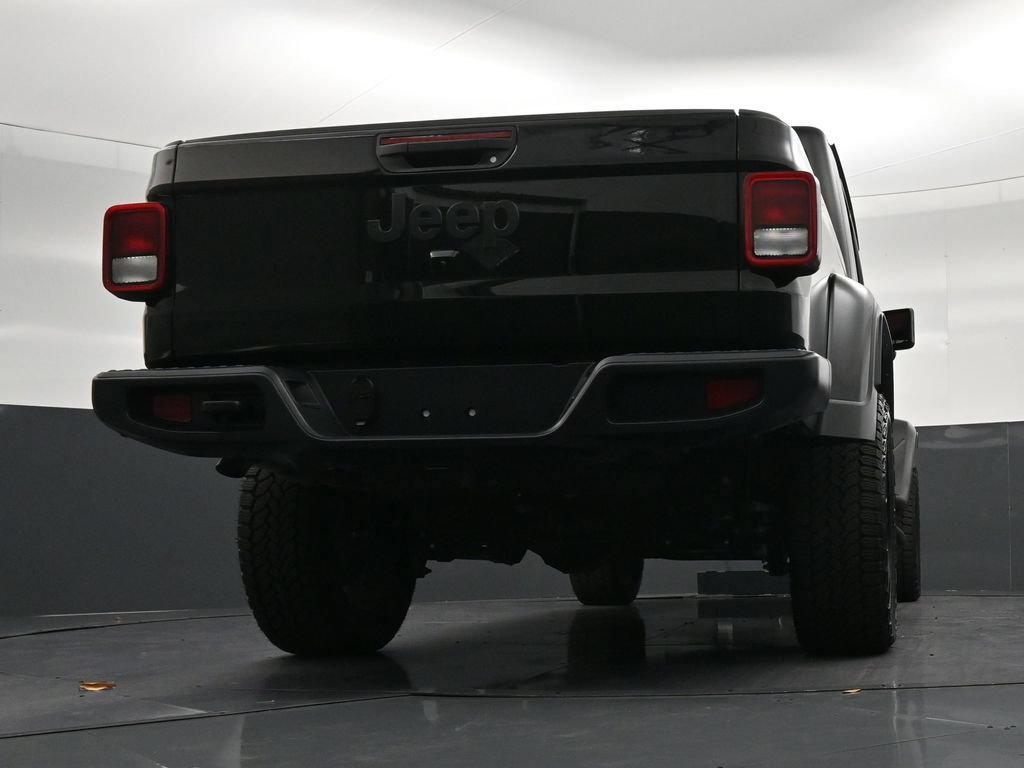 Used 2025 Jeep Gladiator Sport AWD/4WD image 25