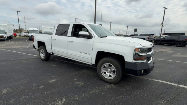 Used 2018 Chevrolet Silverado 1500 LT w/ All Star Edition RWD image 2