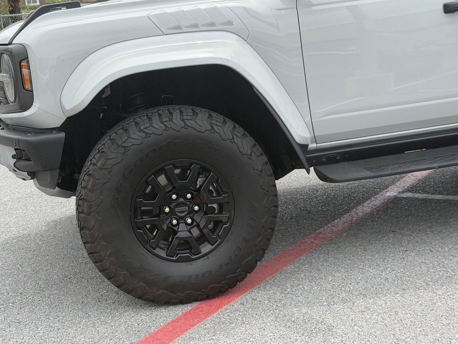 Used 2026 Ford Bronco Raptor AWD/4WD image 15