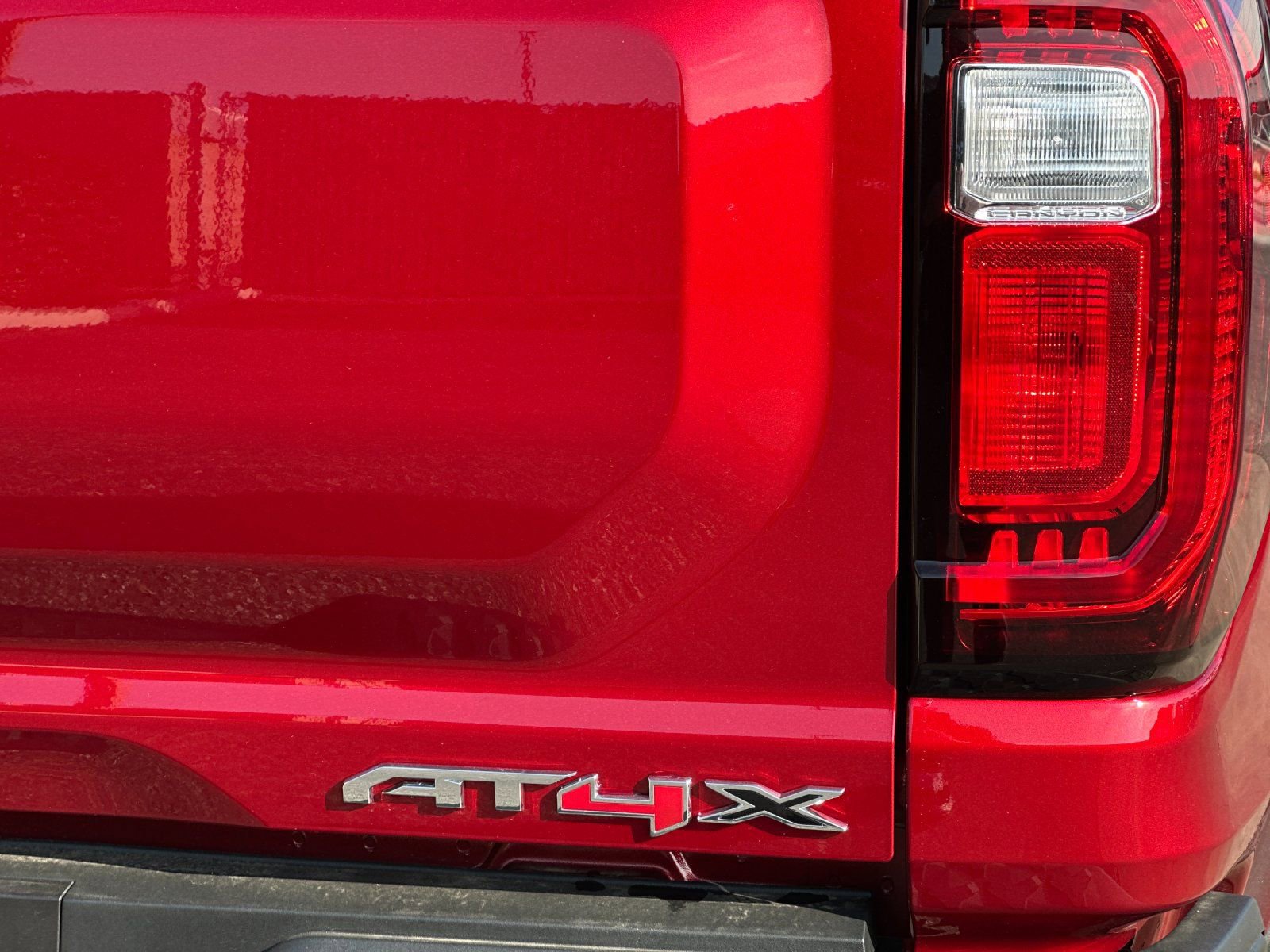 New 2026 GMC Canyon AT4X w/ AT4X AEV Edition AWD/4WD image 26