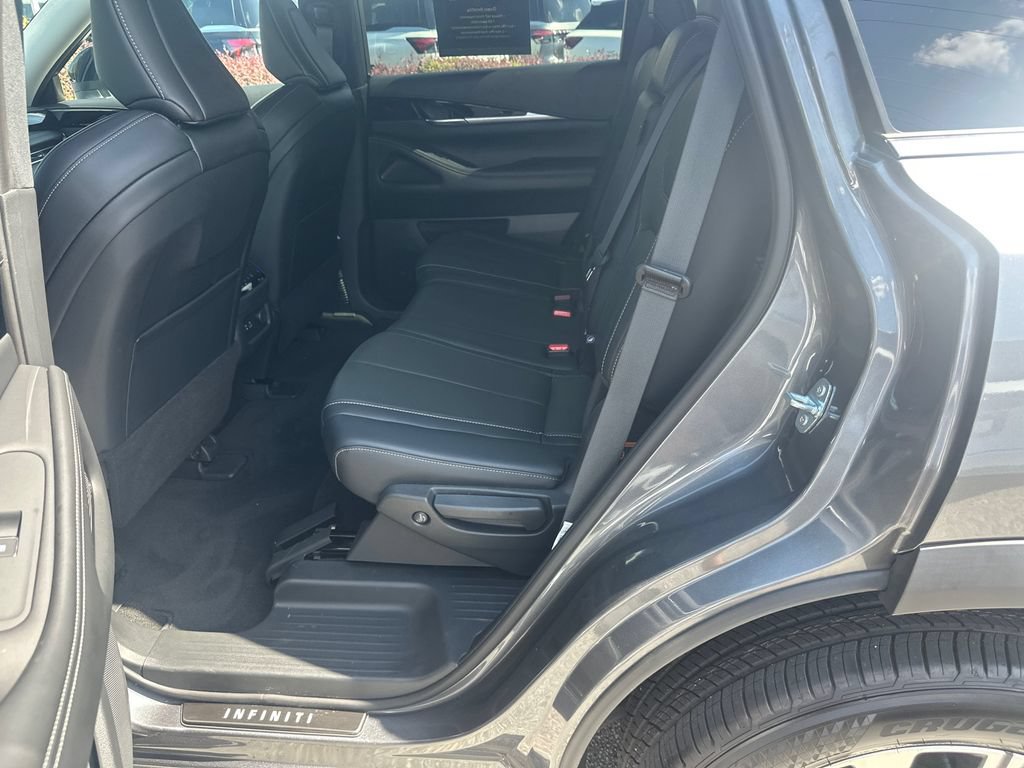 Certified 2024 INFINITI QX60 Pure FWD image 18