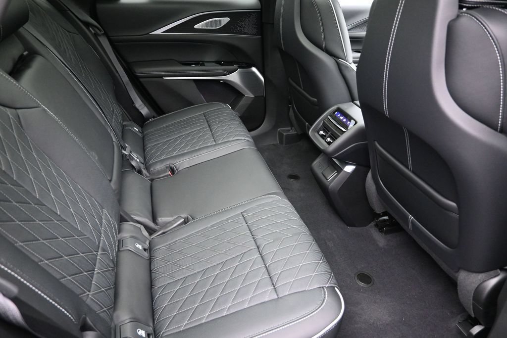New 2027 Cadillac Lyriq Signature Sport w/ Nappa Leather Package AWD/4WD image 30